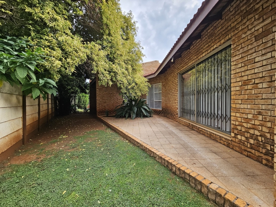 3 Bedroom Property for Sale in Dassie Rand North West